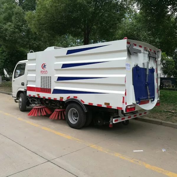 4×2-dongfeng-5cbm-sweeper-truck3